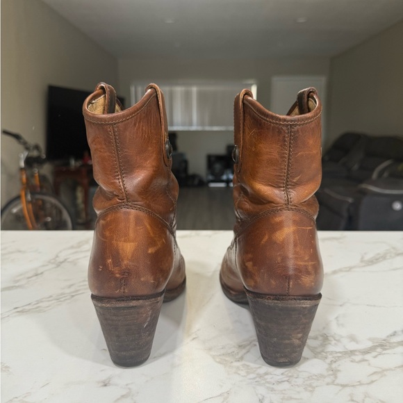 Frye booties size 9 - Picture 2 of 3
